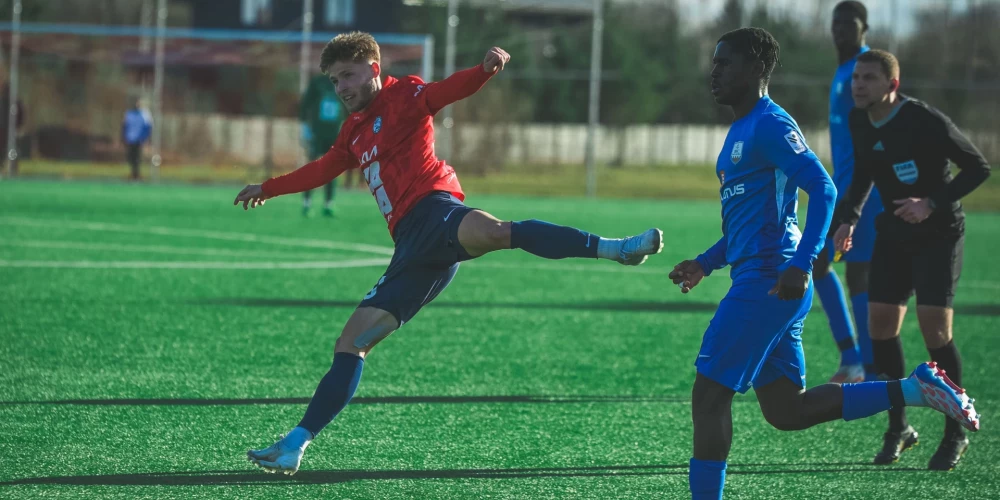 "Jelgavas" futbolisti mērojas spēkiem ar "Daugavpili" (foto: Jelgava Daugavpils Ruslans Antropovs)