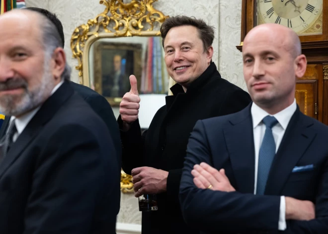 "Viņš ir kaitinošākais cilvēks, ar kādu nācies strādāt!" Trampa administrācijas pārstāvji sāk nogurt no "neprātīgā" un "uzmācīgā" Maska