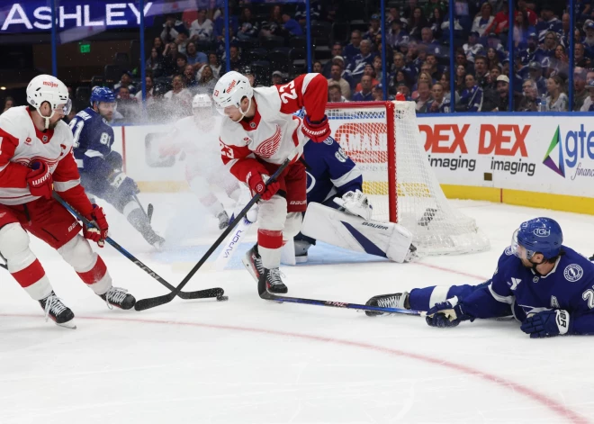 "Red Wings" gūst uzvaru pār Girgensona "Lightning"