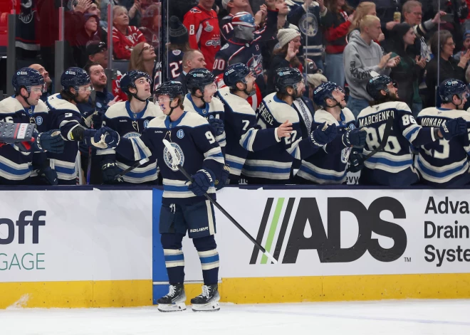 "Blue Jackets" bez Merzļikina grauj un turpina pretendēt uz Stenlija kausa izcīņu