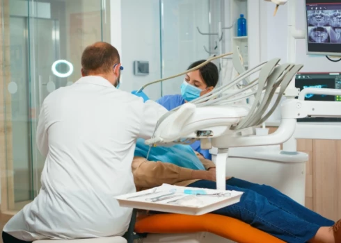 Daudziem vien doma par zobārsta apmeklējumu izraisa trauksmi, bet ir cilvēki, kuri šo satraukumu izjūt tik spēcīgi, ka gadiem ilgi nevar pārkāpt zobārstniecības kabineta slieksni.