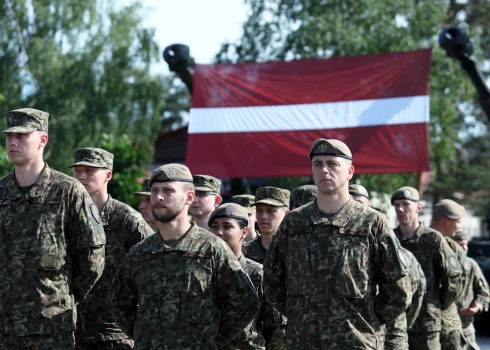 Valsts aizsardzības dienesta pirmā iesaukuma izlaidums Ādažu militārajā bāzē.