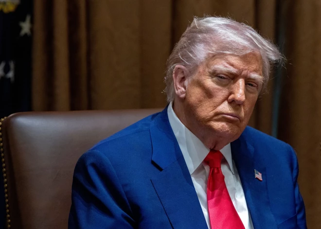 "Мне сказали, что это была ошибка": Трамп - о ракетном ударе по Сумам, где погибли 34 человека