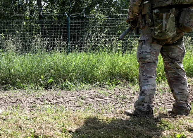 Мигранты устроили штурм: в выходные на восточных границах Латвии было неспокойно