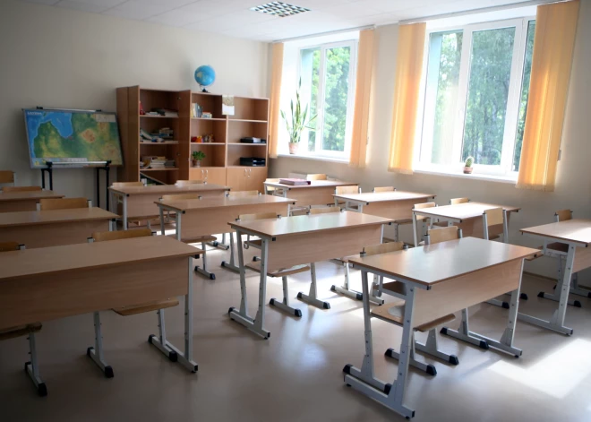 2025. gadā 9. klašu eksāmenos vēl nebūs stingrākas prasības