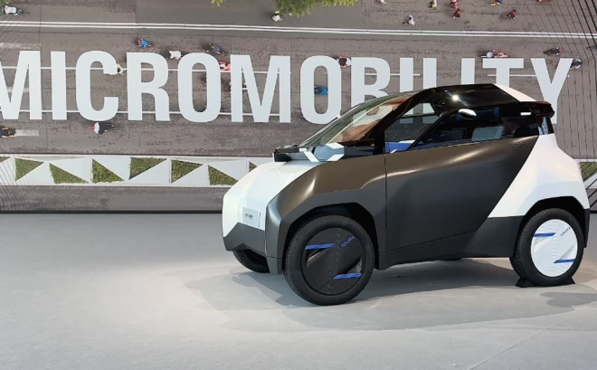 Elektriskais FT me ir īsāks par 2,5 metriem, tātad mazāks pat par oriģinālo smart.