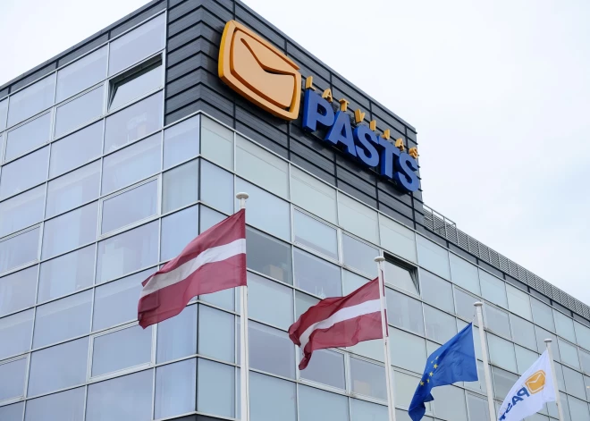 “Latvijas pastam” bez konkursa organizēšanas plāno pagarināt universālā pasta pakalpojuma sniegšanu līdz 2028. gadam