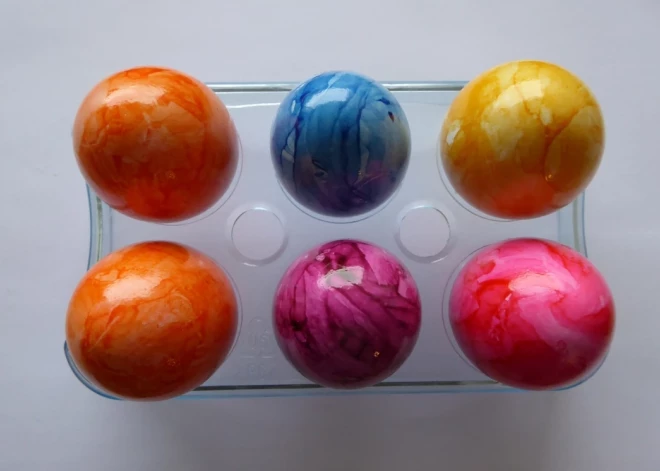 Kā pareizi glabāt olas - un kur tās nekādā ziņā nelikt