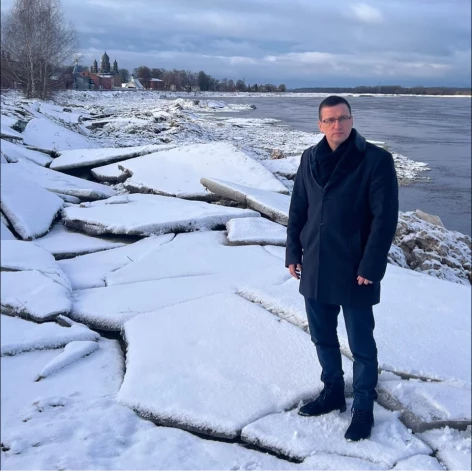 Jēkabpils novada mēram Raivim Ragainim divus mēnešus pirms pašvaldības vēlēšanām smagi iegrieza viņa rosīšanās pilsētas glābšanā no plūdiem.