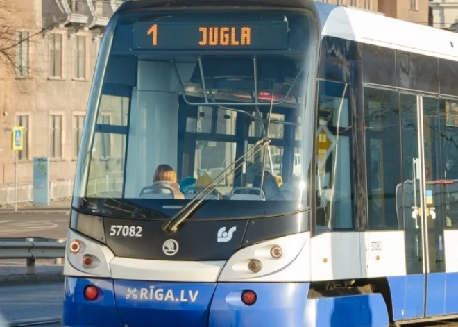 Lieldienās gaidāmas izmaiņas Rīgas sabiedriskā transporta darbībā