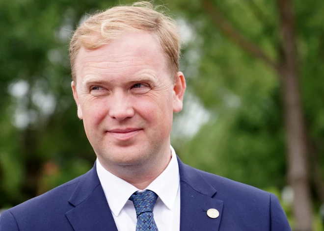 Valdība atliek lemšanu par "Tet" un LMT nākotnes scenārijiem