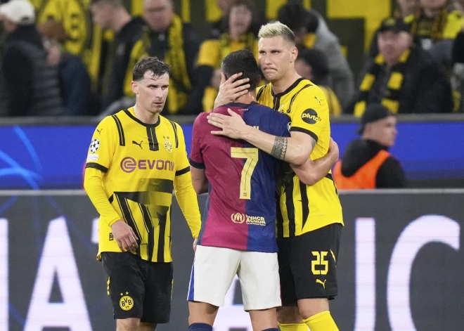 "Barcelona" un PSG izmoka Čempionu līgas pusfinālu - "Borussia" trāpa četrreiz, bet ne vienmēr pretinieku vārtos, "Aston Villa" pietrūka brīnumam