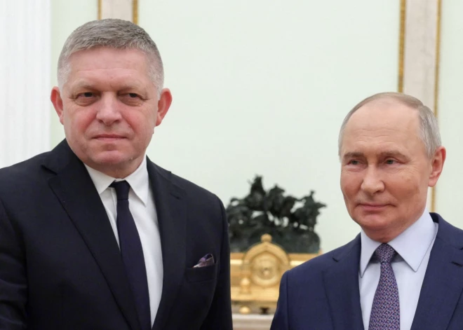 "Neviens mani nevar izrīkot!" Slovākijas premjerministrs Fico atklāti izsmej ES aicinājumu un paziņo, ka 9. maijā apmeklēs Maskavu