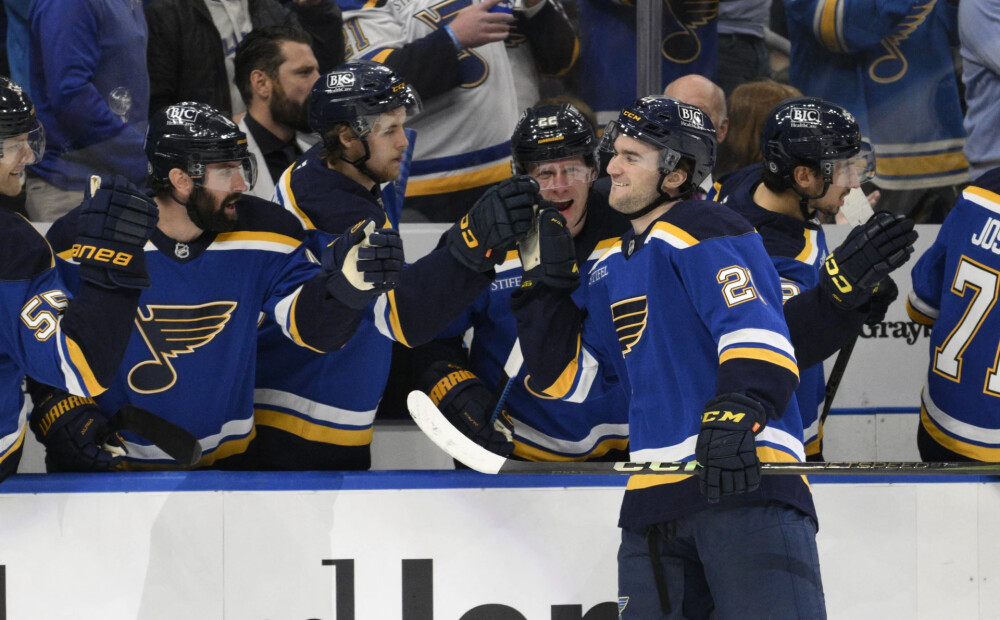 "Blues" un "Wild" hokejisti nodrošina vietu Stenlija kausa izcīņā