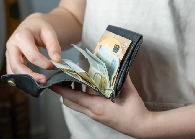 Saeima atbalsta nodokļu atbrīvojumu skolēnu mācību uzņēmumiem līdz 3000 eiro