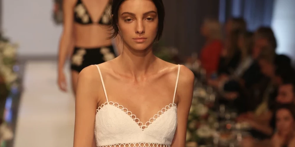 Austrāliešu topmodele Lūsija Markoviča.