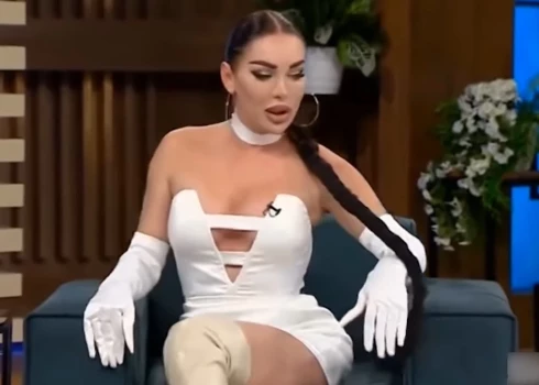В 2018 году Кесария Абрамидзе представляла Грузию на конкурсе красоты Miss Trans Star International.
