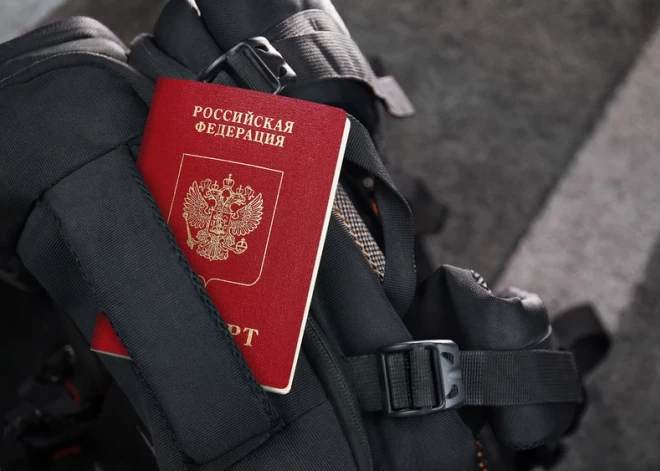 Богатые россияне нашли лазейку, через которую проникают в ЕС. Им в этом помогает одна страна