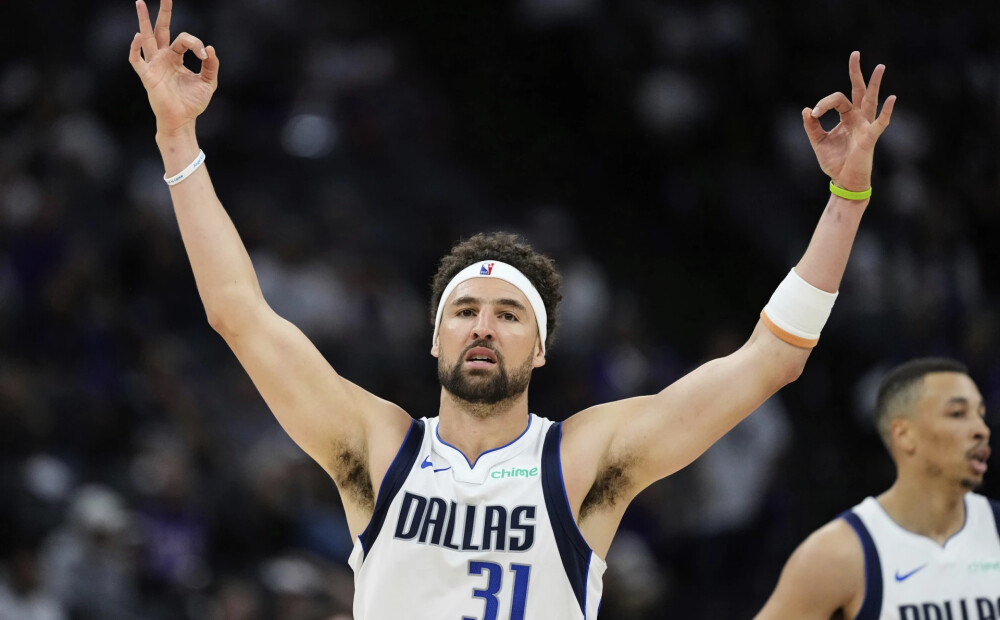 "Mavericks" un "Heat" nonāk uzvaras attālumā no "play-off"