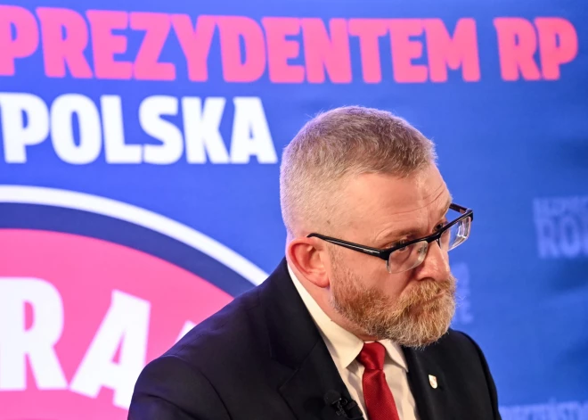 Polijas prezidenta kandidāts ielaužas slimnīcā, kur veikts aborts