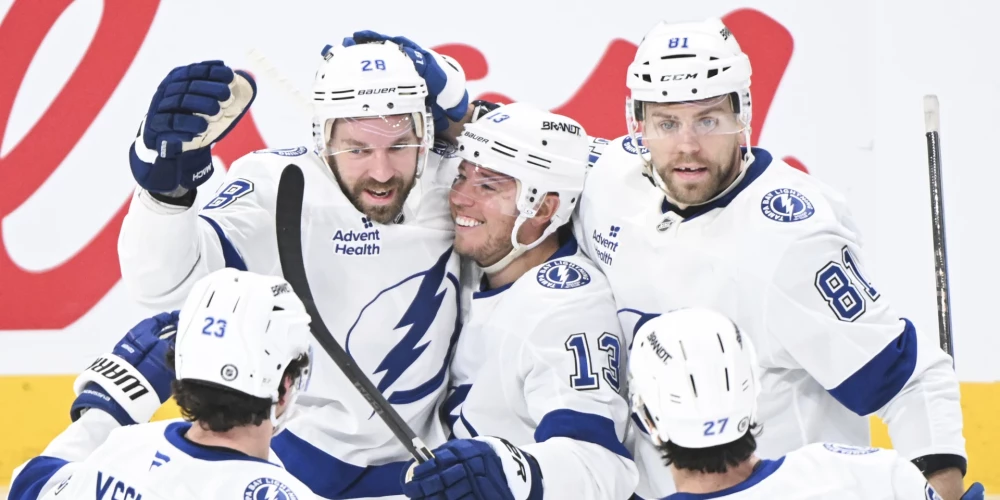 Zemgus Girgensons (centrā pa kreisi) devis vērtīgu pienesumu Tampabejas "Lightning".