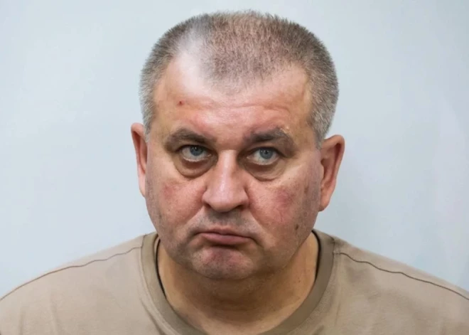 Bijušais Krievijas Ģenerālštāba priekšnieka vietnieks Šamarins saņem ilgu ieslodzījumu, taču raujas slepkavot ukraiņus kā "parasts karavīrs"