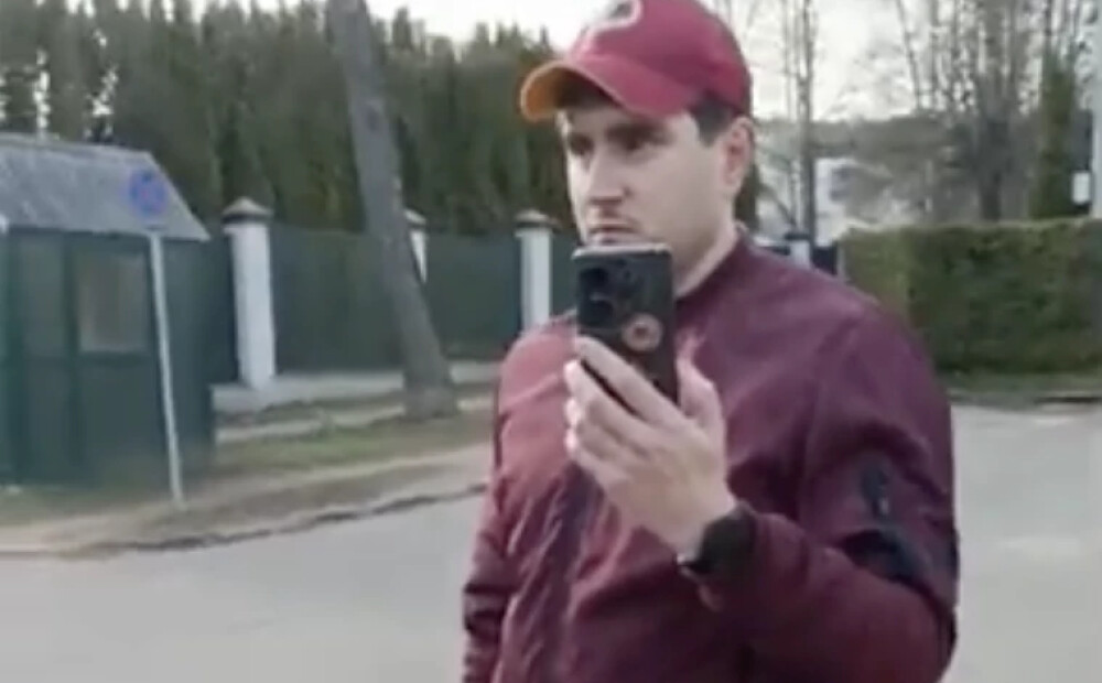 Krievijas vēstniecībā Viļņā atrod FSB virsnieku — viņš parādījās sadursmē ar blogeri, kurš protestēja pret krievu asiņaino uzbrukumu Sumos