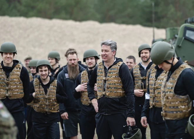 Latvijas hokeja izlases saliedēšanās pasākums militārajā bāzē "Ādaži (foto: kaprālis N.Dorobļajs)