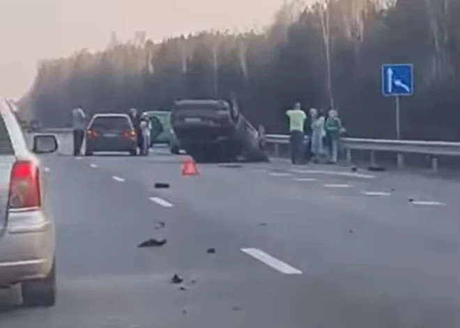 Pie Medemciema smaga avārija, nesen vietējie sūdzējās Satiksmes ministrijai par ilgstoši nesakārtoto satiksmes infrastruktūru