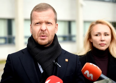 Rosļikovs aicinājis atļaut Krievijas un Baltkrievijas pilsoņiem ieņemt amatus valsts kritiskajā infrastruktūrā.