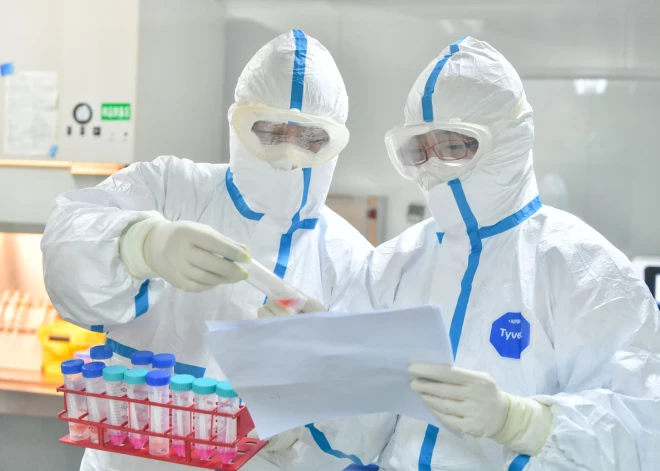 Trampa administrācija: noplūde Ķīnas laboratorijā ir patiesais Covid-19 izcelsmes avots