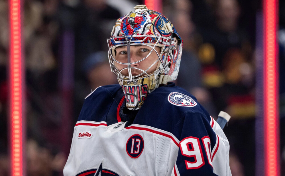 Merzļikins nevarēja palīdzēt "Blue Jackets" pēdējās spēlēs smadzeņu satricinājuma dēļ