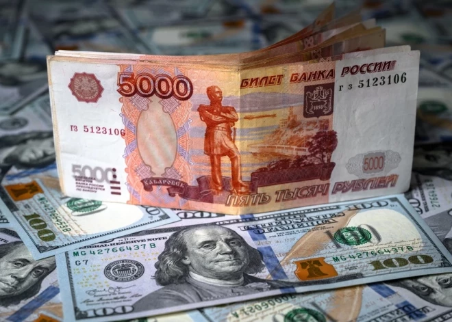 Был деревянный, стал золотой: рубль объявлен самой доходной валютой мира в 2025 году