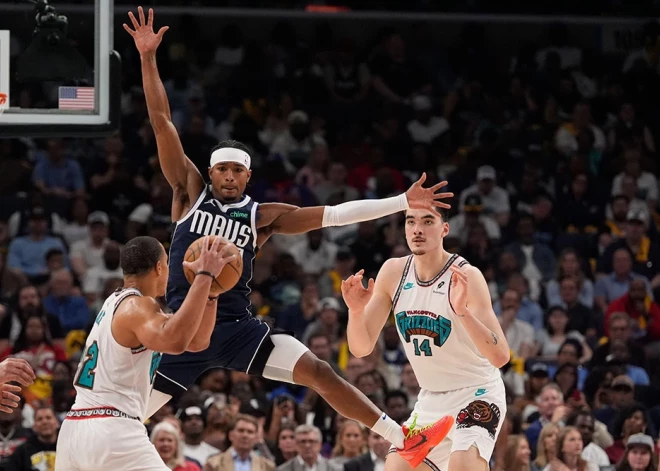 "Grizzlies" "play-in" kārtā aptur pērnā gada finālisti "Mavericks"; "Heat" papildlaikā uzveic "Hawks"