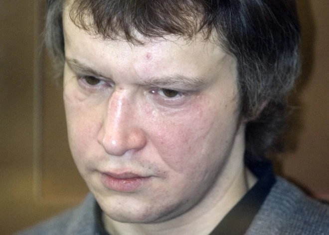 "Битцевский маньяк" заявил, что готов признаться еще в 11 убийствах. Почему сейчас?