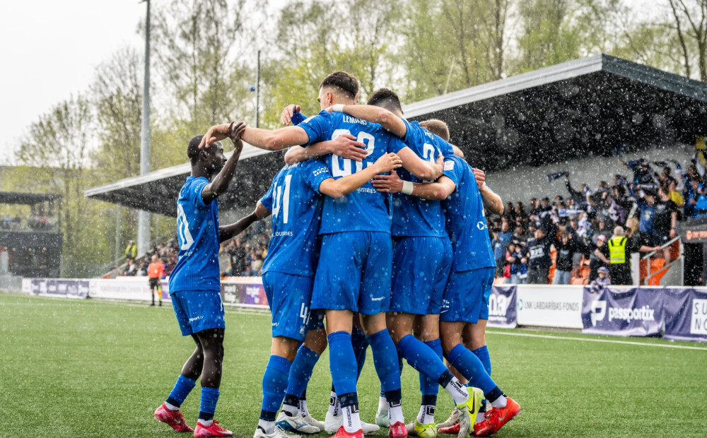 RFS futbolisti sīvā cīņā uzvar "Super Nova" komandu