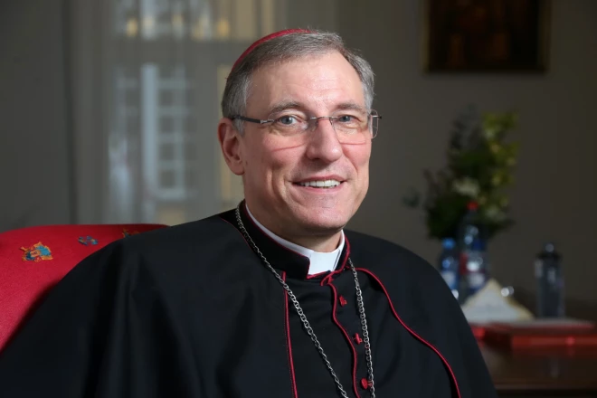 Rīgas katoļu arhibīskaps metropolīts Zbigņevs Stankevičs: “Dievam ir risinājums vissarežģītākajam samezglojumam.”