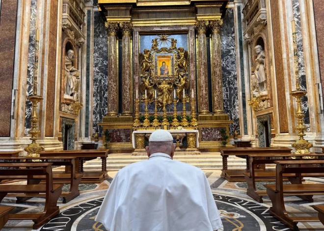 Смерть папы Франциска может стать началом конца света? Что говорят пророчества на 2027 год