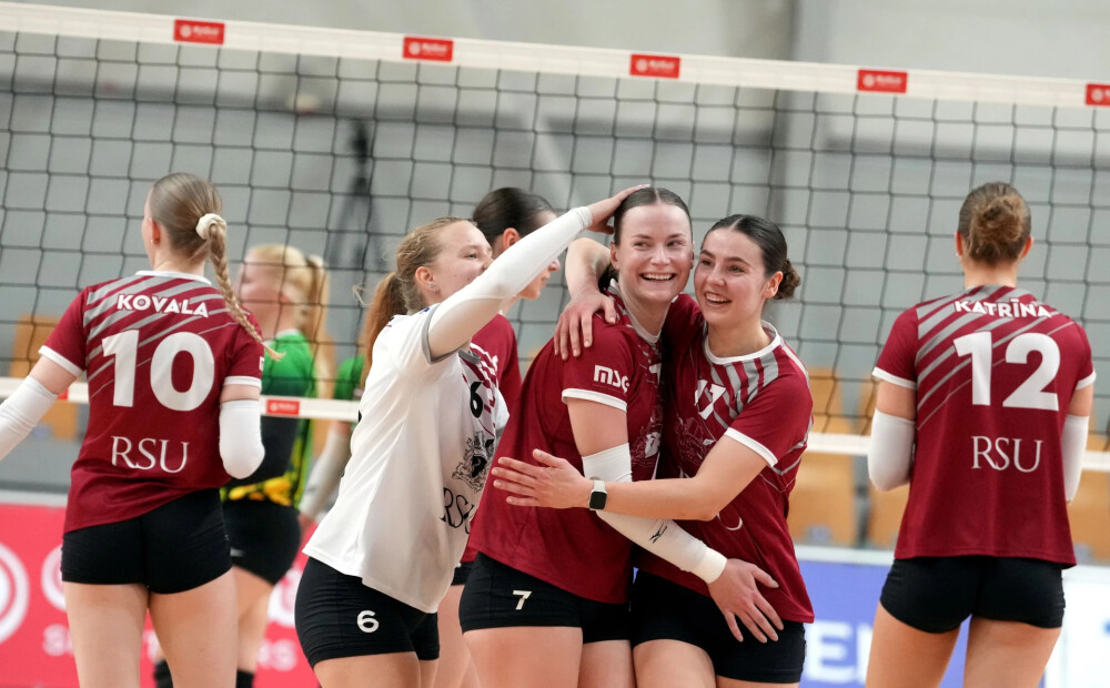 "Rīgas Stradiņa Universitāte"/"Murjāņu Sporta ģimnāzija" volejbolistes atkal triumfē Latvijas čempionātā