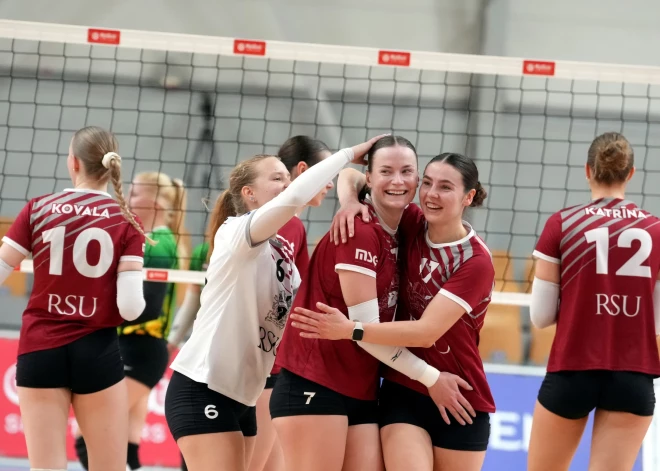 "Rīgas Stradiņa Universitāte"/"Murjāņu Sporta ģimnāzija" volejbolistes atkal triumfē Latvijas čempionātā