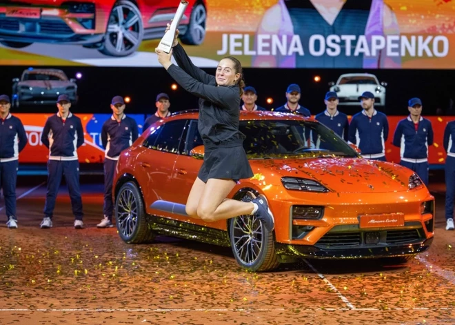 Уверенно победив первую ракетку мира, Алена Остапенко выиграла престижный турнир в Германии и получила Porsche Macan 4