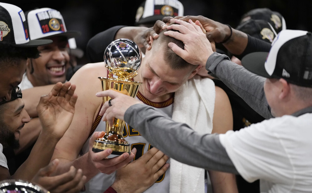 Nikola Jokičs pretendē uz ceturto NBA vērtīgākā spēlētāja titulu 5 gados. Viņa konkurenti - Adetokunbo un Gildžess-Aleksanders