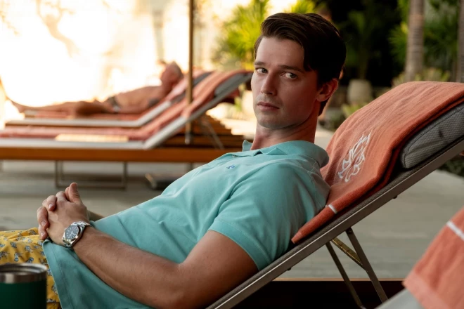 Patriks seriālā "Baltais lotoss".