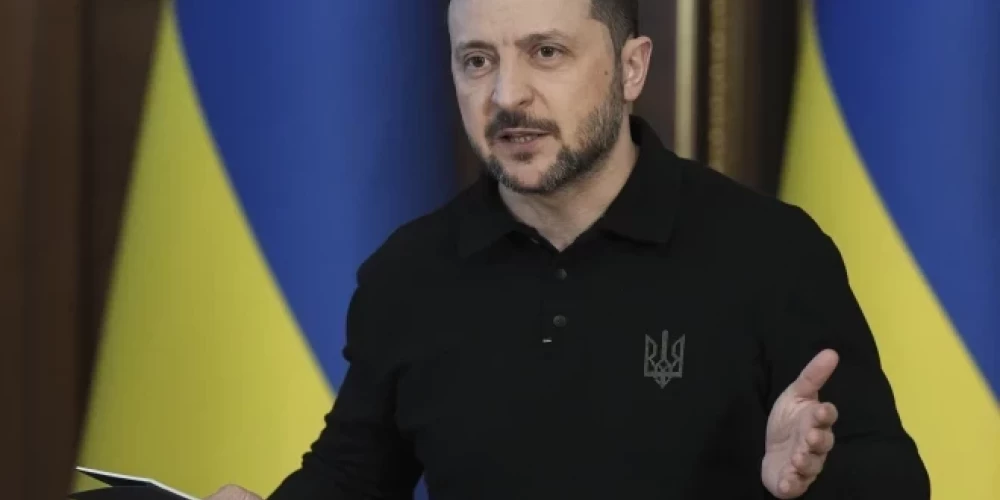 "Ir nepieciešama nopietna Krievijas gatavība par to runāt," uzsver Ukrainas prezidents Volodimirs Zelenskis.