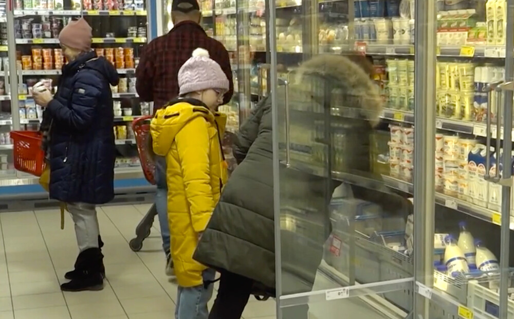 VIDEO: kādēļ Latvijā tik strauji augušas pārtikas cenas? Skaidro eksperti