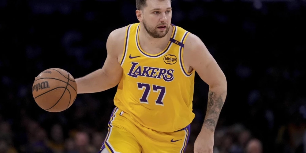 Luka Dončičs "Lakers" uzvarā guva 31 punktu. 