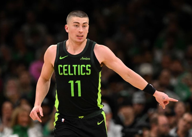 Kristapa Porziņģa komandas biedru atzīst par NBA sezonas labāko rezervistu