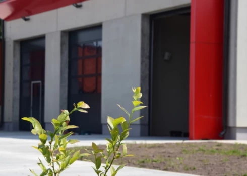 Aizputē un Kandavā ekspluatācijā nodoti jaunie katastrofu pārvaldības centri.