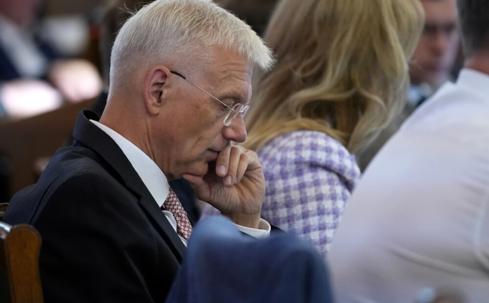 Kariņa lidojumi: tuvākā mēneša laikā izlems par lietas tālāko virzību