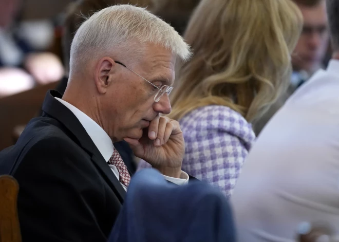Kariņa lidojumi: tuvākā mēneša laikā izlems par lietas tālāko virzību